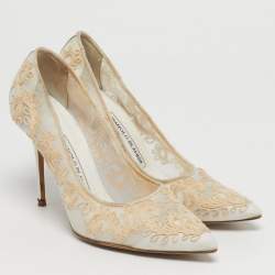 مملوكة مسبقًا Manolo Blahnik Salola Size 35.5 White Mesh Pumps