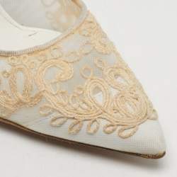 مملوكة مسبقًا Manolo Blahnik Salola Size 35.5 White Mesh Pumps