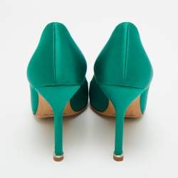 مملوكة مسبقًا Manolo Blahnik Hangisi Size 35.5 Green Satin Pumps