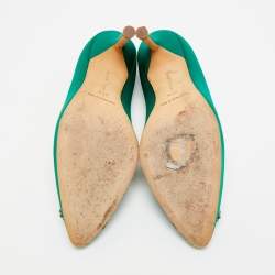 مملوكة مسبقًا Manolo Blahnik Hangisi Size 35.5 Green Satin Pumps