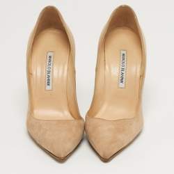 مملوكة مسبقًا Manolo Blahnik BB Size 39 Beige Suede Pumps