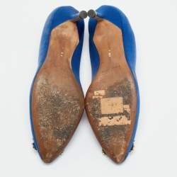 Pre Owned Manolo Blahnik Hangisi Size 35 Blue Satin Crystal Embellished Pumps
