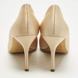 مملوكة مسبقًا Manolo Blahnik Size 40.5 Beige Satin Pearl Embellished Pumps