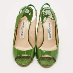 مملوكة مسبقًا صندل مانولو بلانيك جلد لامع أخضر بكعب عريض مقاس 36.5