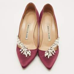 Pre Owned حذاء كعب عالي مانولو بلانيك ناديرا مزخرف كريستال ساتان خمري مقاس 37