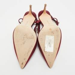 Pre Owned  صندل مانولو بلانيك لوروم ساتان لامع مزين بالكريستال عنابي مقاس 38.5