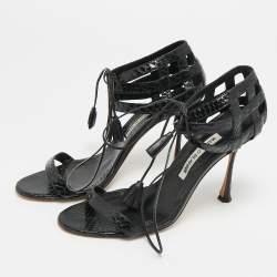 مملوكة مسبقًا Manolo Blahnik Size 39 Black Python Leather Ankle Strap Sandals
