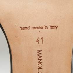 Pre Owned صندل مانوولو بلانيك كالسلي جلد أسود بكعب مسطح مقاس 41