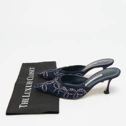 Pre Owned حذاء سلايد مانولو بلانيك سويدي أزرق كحلي مقاس 38.5