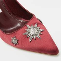 مملوكة مسبقًا حذاء كعب عالي مانولو بلانيك مقدمة مدببة زخرفة نجوم س اتان عنابي مقاس 36