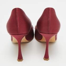 مملوكة مسبقًا حذاء كعب عالي مانولو بلانيك مقدمة مدببة زخرفة نجوم ساتان عنابي مقاس 36