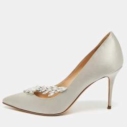 Pre Owned Manolo Blahnik Nadira Size 38.5 Light Grey Satin Jewel Embellished Pointed Toe Pumps