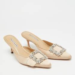 Pre Owned شبشب مانولو بلانيك مييسالي ساتان بيج مقاس 38