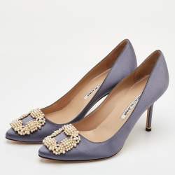 Pre Owned Manolo Blahnik Hangisi Pearl Embellished Size 39 Dark Grey Satin Pumps