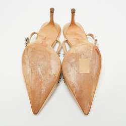 مملوكة مسبقًا زحافات مانولو بلانيك لوروم ساتان بيج مزينة بالكريستال مقاس 38