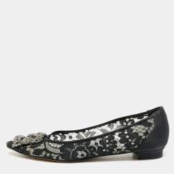 Pre Owned Manolo Blahnik Hangisi Size 38.5 Black Lace and Satin Ballet Flats