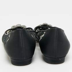 Pre Owned حذاء باليرينا فلات مانويلو بلانيك هانجيسي دانتيل أسو د وحرير مقاس 38.5