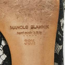 Pre Owned حذاء باليرينا فلات مانويلو بلانيك هانجيسي دانتيل أسود وحرير مقاس 38.5