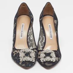 مملوكة مسبقًا حذاء كعب عالي مانولو بلانيك هانجيسي مرصع بالدانتيل والساتان أسود/كحلي مقاس 39