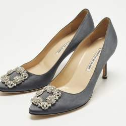 Pre Owned Manolo Blahnik Hangisi Size 39 Grey Satin Crystal Embellished Pumps