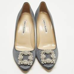 Pre Owned Manolo Blahnik Hangisi Size 39 Grey Satin Crystal Embellished Pumps