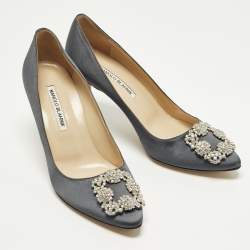 Pre Owned Manolo Blahnik Hangisi Size 39 Grey Satin Crystal Embellished Pumps