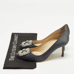 Pre Owned Manolo Blahnik Hangisi Size 39 Grey Satin Crystal Embellished Pumps