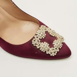 Pre Owned Manolo Blahnik Hangisi Size 39.5 Burgundy Satin Crystal Embellished Pumps
