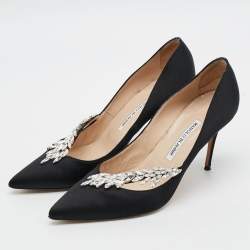 Pre Owned Manolo Blahnik Nadira Size 39.5 Black Satin Crystal Embellished Pumps
