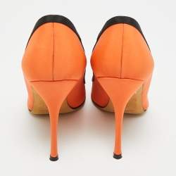 Pre Owned Manolo Blahnik Gotrian Size 38.5 Orange/Black Fabric Pumps