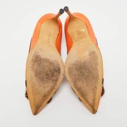 Pre Owned Manolo Blahnik Gotrian Size 38.5 Orange/Black Fabric Pumps