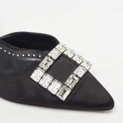 مملوكة مسبقًا Manolo Blahnik Prietasli Size 39.5 Black Satin Crystal Embellished Slingback Sandals