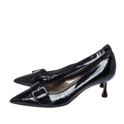 Pre Owned حذاء كعب عالي مانولو بلانيك مقدمة مدببة بإبزيم جلد لامع اسود مقاس 38