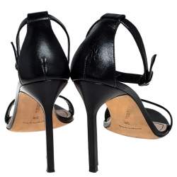 مملوكة مسبقًا Manolo Blahnik Black Leather Chaos Ankle Strap Sandals Size 36