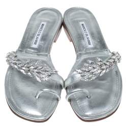 Pre Owned Manolo Blahnik Silver Crystal Embellished Toe Ring Slide Flats Size 38.5