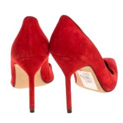 مملوكة مسبقًا حذاء كعب عالي مانولو بلانيك "بي بي" بمقدمة مدببة سويدي أحمر مقاس 35