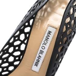 مملوكة مسبقًا حذاء كعب عالي مانولو بلانيك بمقدمة مدببة جلد قصة ليزر أسود مقاس 39.5