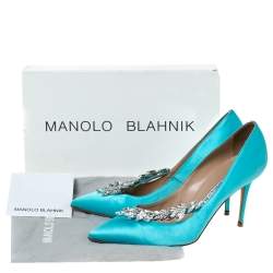 مملوكة مسبقًا Manolo Blahnik Blue Satin Nadira Crystal Embellished Pointed Toe Pumps Size 36.5
