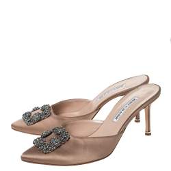 Manolo Blahnik Beige Satin Hangisi Pointed Toe Mules Size 40