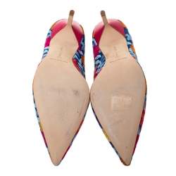 Pre Owned حذاء كعب عالي مانولو بلانيك كانفاس متعدد الألوان مزين بطبعات زهور مدبب مقاس 39