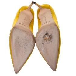 Pre Owned حذاء كعب عالي مانولو بلانيك "ناديرا" مزخرف بكريستال و بمقدمة مدببة ساتان أصفر مقاس 38.5