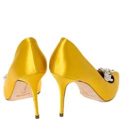 Pre Owned حذاء كعب عالي مانولو بلانيك "ناديرا" مزخرف بكريستال و بمقدمة مدببة ساتان أصفر مقاس 38.5