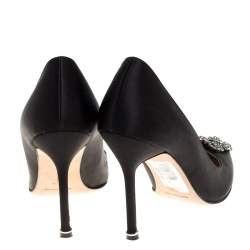 Pre Owned حذاء كعب عالي مانولو بلانيك "هانغيسي" مزخرف بكريستال ساتان أسود مقاس 38.5