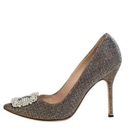 مملوكة مسبقًا Manolo Blahnik Metallic Glitter Fabric Hangisi Pearl Embellished Pumps Size 39