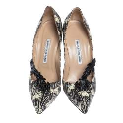 Pre Owned Manolo Blahnik White/Black Printed Satin Embellished Nadira Pumps Size 37.5