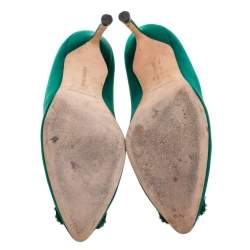 Pre Owned Manolo Blahnik Green Satin Hangisi Crystal Embellished Pumps Size 37