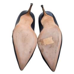 Pre Owned حذاء كعب عالي مانولو بلانيك مقدمة مدببة مزخرف كريستال ناديرا ساتان رمادي مقاس 37