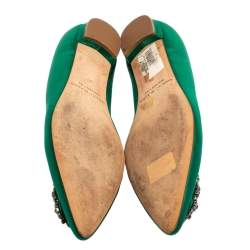 Pre Owned حذاء فلات مانولو بلانيك هانغيسي ساتان أخضر مقاس 39