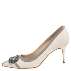 Pre Owned Manolo Blahnik Beige Satin Gotrian Crystal Embellished Pointed Toe Pumps Size 40.5