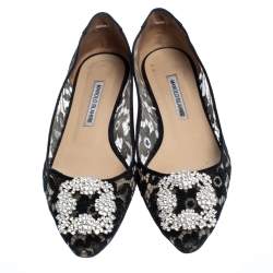 Pre Owned Manolo Blahnik Black Lace and Satin Hangisi Ballet Flats Size 38.5